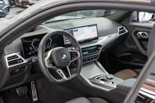 BMW 230i Coupé M Sport / LCI / 360°Kamera / el.Sitze