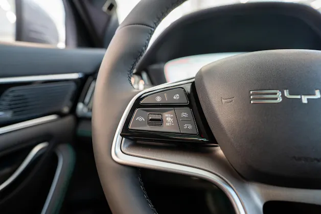 BYD Seal U DM-i Boost / Panorama / Head-Up Display / 360° Kamera