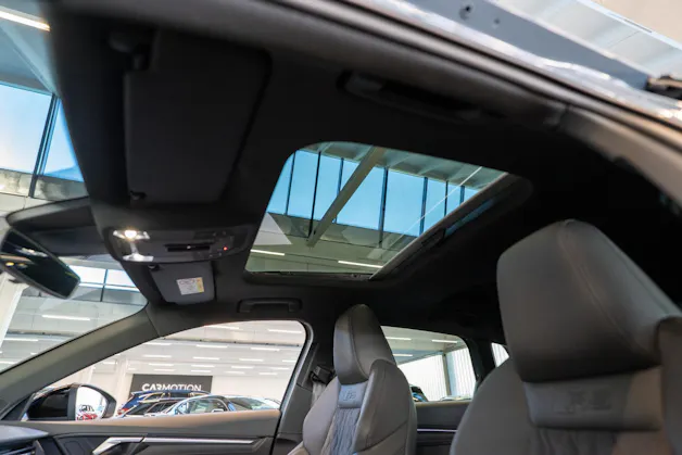 AUDI RS3 Sportback 2.5 TFSI quattro S-Tronic / Panorama / Rückfahrkamera
