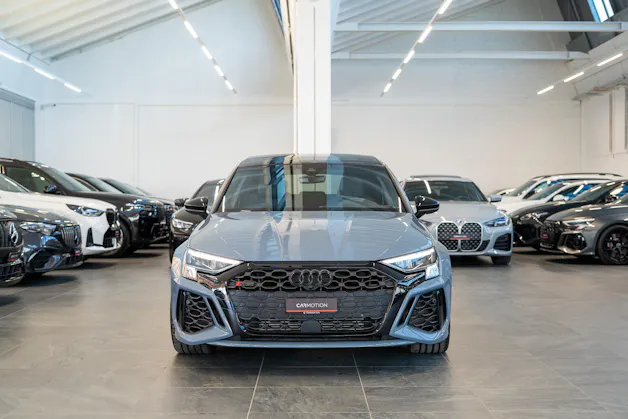 AUDI RS3 Sportback 2.5 TFSI quattro S-Tronic / Panorama / Rückfahrkamera