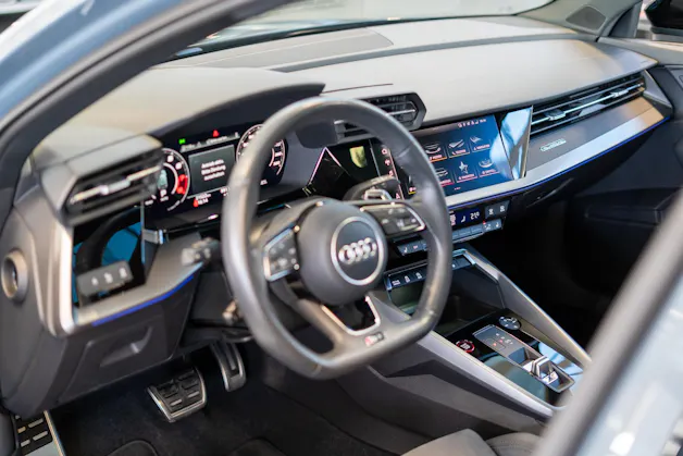 AUDI RS3 Sportback 2.5 TFSI quattro S-Tronic / Panorama / Rückfahrkamera