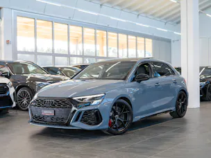AUDI RS3 Sportback 2.5 TFSI quattro S-Tronic / Panorama / Rückfahrkamera