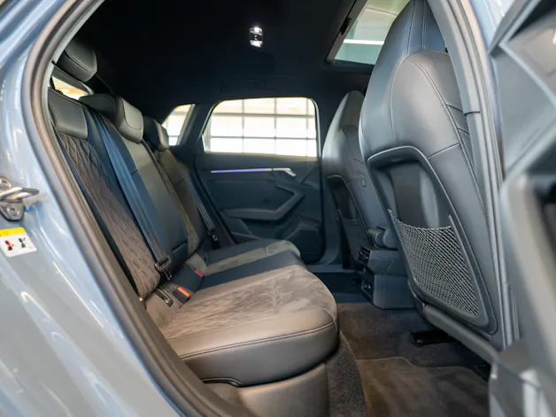 AUDI RS3 Sportback 2.5 TFSI quattro S-Tronic / Panorama / Rückfahrkamera