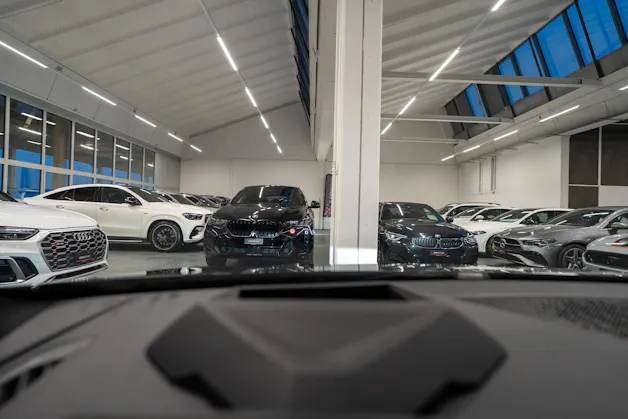 BMW M235i xDrive Gran Coupé / 360° Kamera / el.Sitze / HeadUp