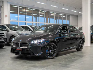 BMW M235i xDrive Gran Coupé / 360° Kamera / el.Sitze / HeadUp