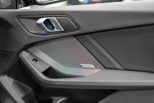 BMW M235i xDrive Gran Coupé / 360° Kamera / el.Sitze / HeadUp