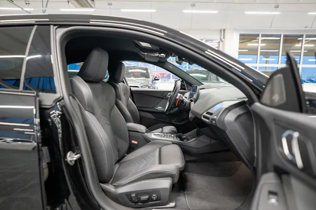 BMW M235i xDrive Gran Coupé / 360° Kamera / el.Sitze / HeadUp