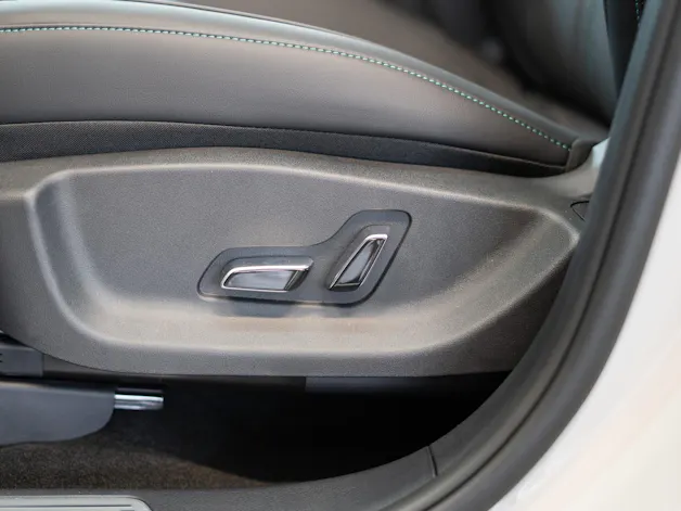 BYD Seal U DM-i Boost / Panorama / Head-Up Display / 360° Kamera