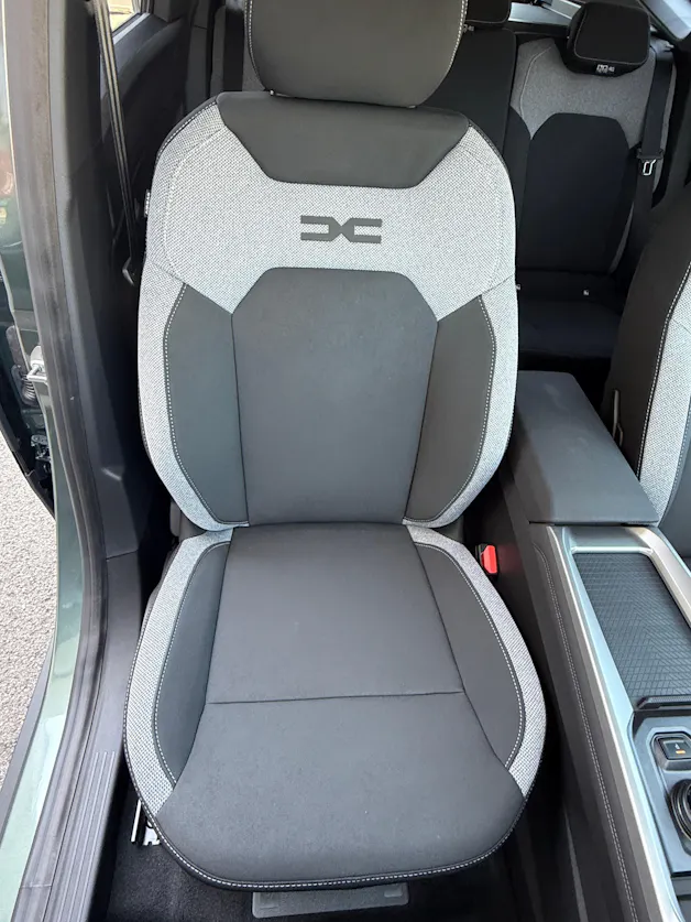 DACIA Bigster TCe Hybrid 150 48V Journey 4x4
