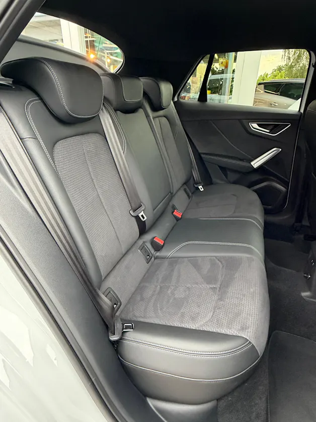 AUDI Q2 35 TFSI S line S-tronic