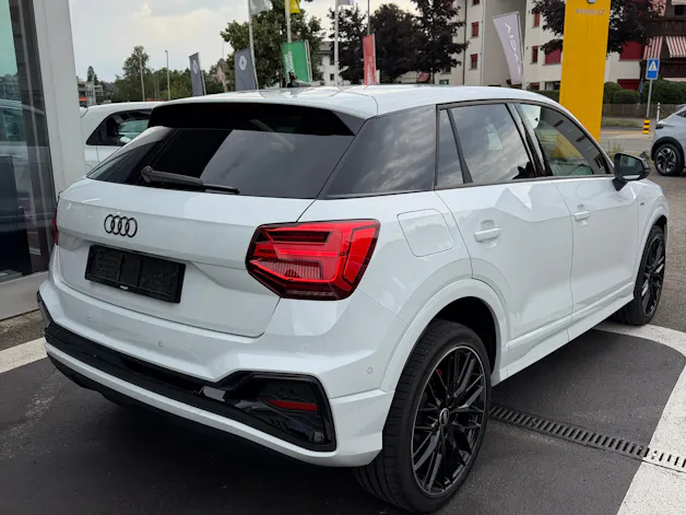AUDI Q2 35 TFSI S line S-tronic