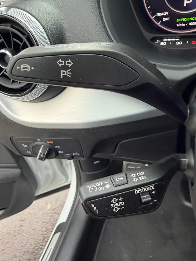 AUDI Q2 35 TFSI S line S-tronic