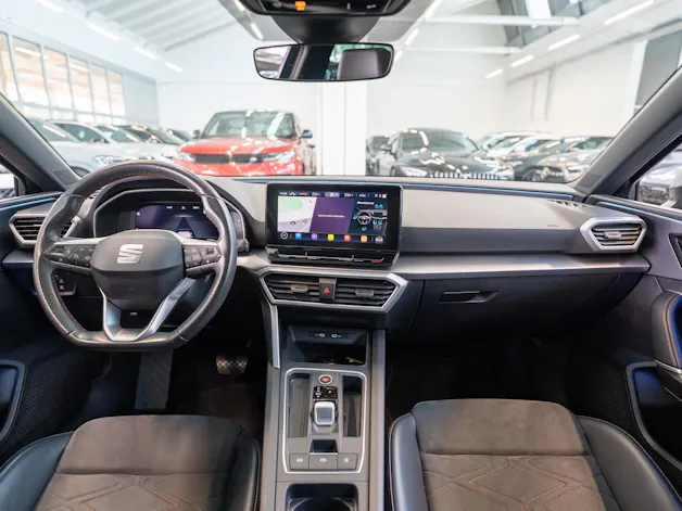 SEAT Leon 2.0 TSI FR DSG / Panorama-Glasdach / el.Sitze / Rückfahrkamera