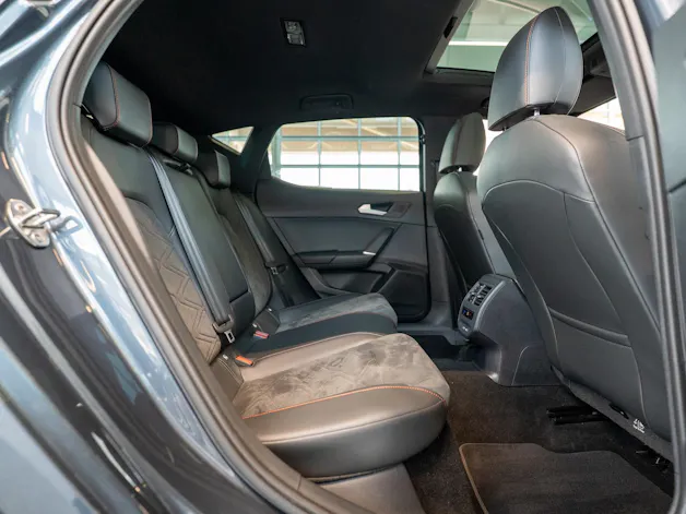 SEAT Leon 2.0 TSI FR DSG / Panorama-Glasdach / el.Sitze / Rückfahrkamera