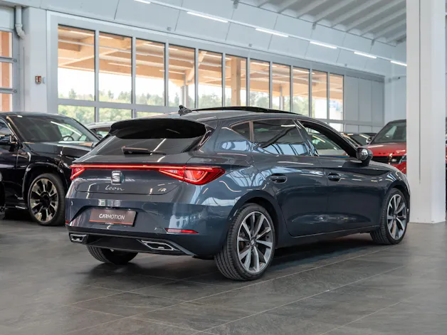 SEAT Leon 2.0 TSI FR DSG / Panorama-Glasdach / el.Sitze / Rückfahrkamera