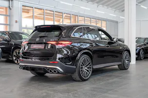 MERCEDES-BENZ GLC 43 AMG 4matic / Panorama / Performance Auspuff / 360°Kamera