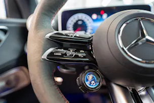 MERCEDES-BENZ GLC 43 AMG 4matic / Panorama / Performance Auspuff / 360°Kamera