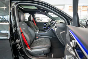 MERCEDES-BENZ GLC 43 AMG 4matic / Panorama / Performance Auspuff / 360°Kamera