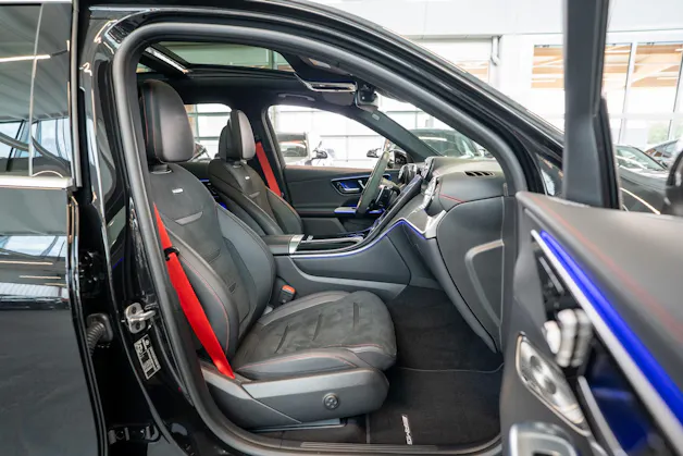 MERCEDES-BENZ GLC 43 AMG 4matic / Panorama / Performance Auspuff / 360°Kamera
