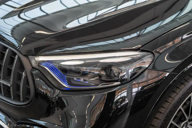 MERCEDES-BENZ GLC 43 AMG 4matic / Panorama / Performance Auspuff / 360°Kamera