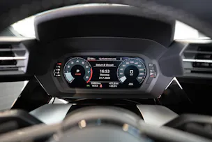 AUDI S3 Limousine 2.0 TFSI quattro S-Tronic / Sportsitze / Abstand-Tempomat / Virtual Cockpit