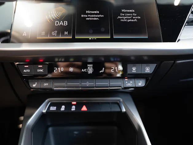 AUDI S3 Limousine 2.0 TFSI quattro S-Tronic / Sportsitze / Abstand-Tempomat / Virtual Cockpit