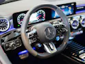 MERCEDES-BENZ CLA 35 AMG 4matic / Panorama-Schiebedach / Performance Auspuff /