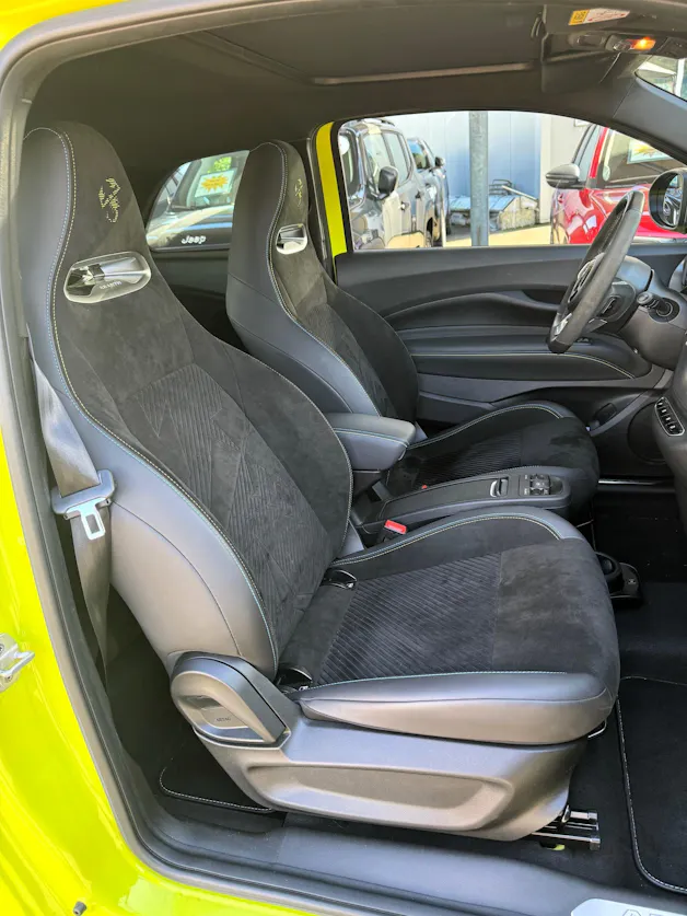 FIAT Abarth 500e Scorpionissima