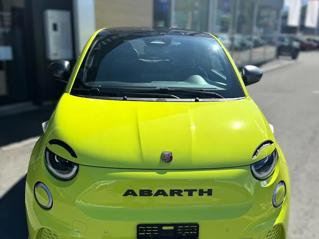 FIAT Abarth 500e Scorpionissima
