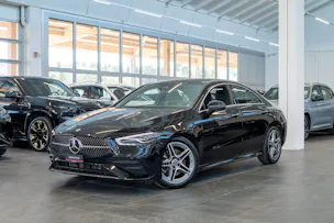 MERCEDES-BENZ CLA 200 AMG Line / Facelift / Rückfahrkamera / Ambientebeleuchtung