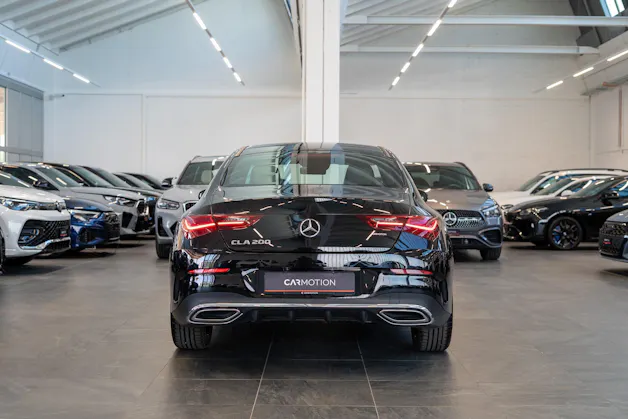 MERCEDES-BENZ CLA 200 AMG Line / Facelift / Rückfahrkamera / Ambientebeleuchtung