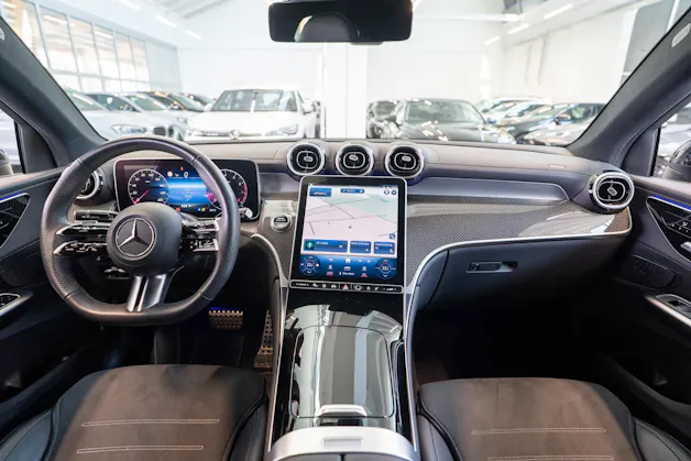 MERCEDES-BENZ GLC 200 AMG Line 4matic Coupé / Facelift / 360°Kamera / el.Sitze