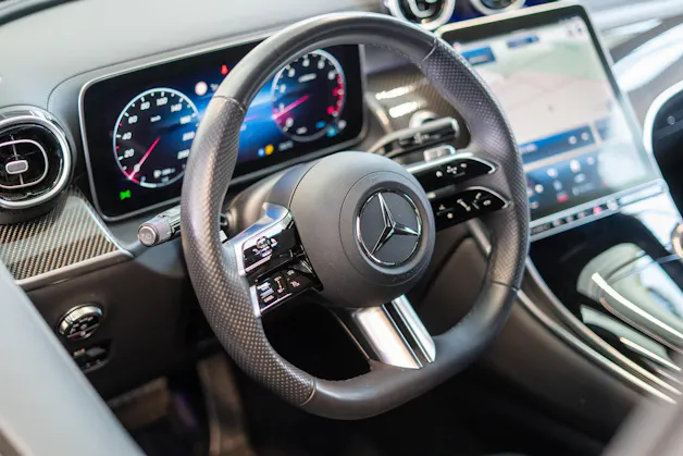 MERCEDES-BENZ GLC 200 AMG Line 4matic Coupé / Facelift / 360°Kamera / el.Sitze