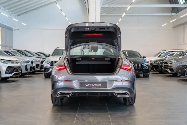 MERCEDES-BENZ CLA 200 AMG Line / Facelift / Rückfahrkamera / Ambientebeleuchtung