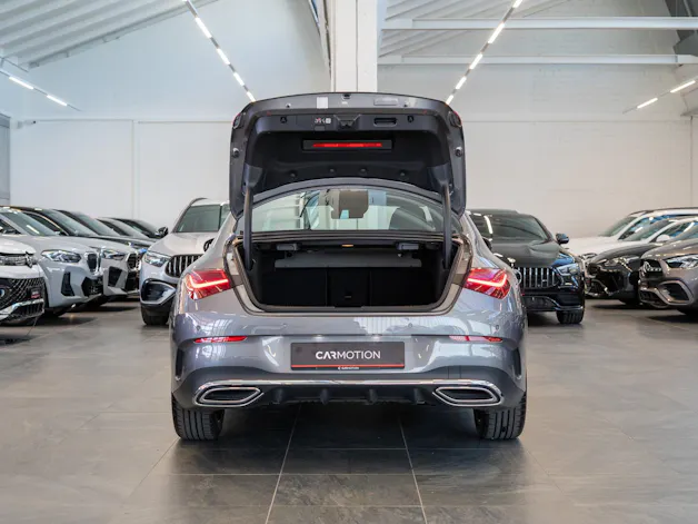 MERCEDES-BENZ CLA 200 AMG Line / Facelift / Rückfahrkamera / Ambientebeleuchtung