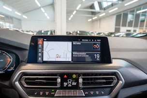 BMW X3 30i xDrive SAG M Sport / CH-Fahrzeug / 360° Kamera / Navi