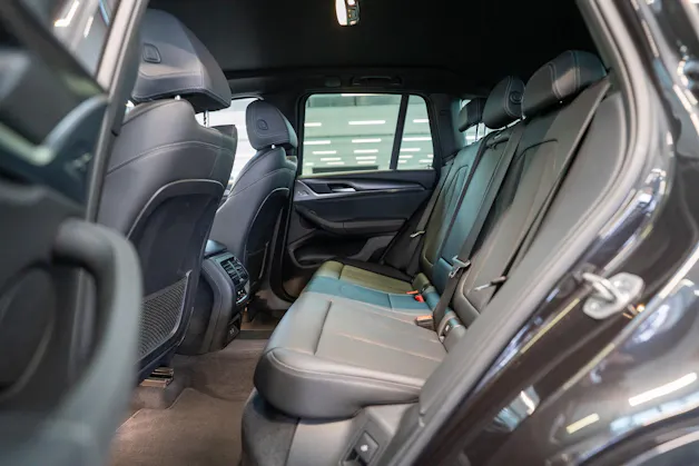 BMW X3 30i xDrive SAG M Sport / CH-Fahrzeug / 360° Kamera / Navi