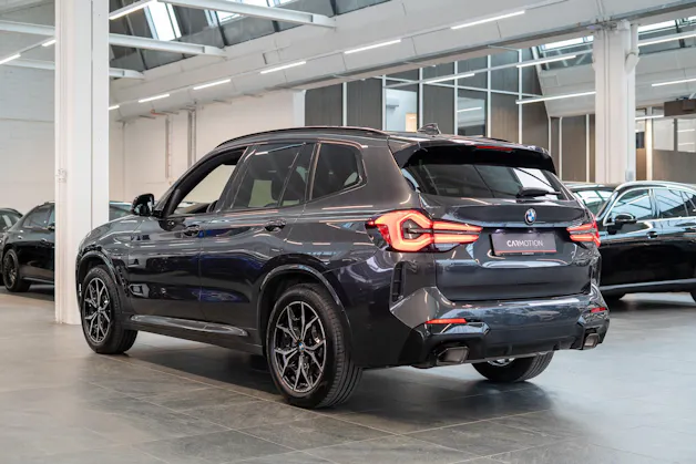 BMW X3 30i xDrive SAG M Sport / CH-Fahrzeug / 360° Kamera / Navi