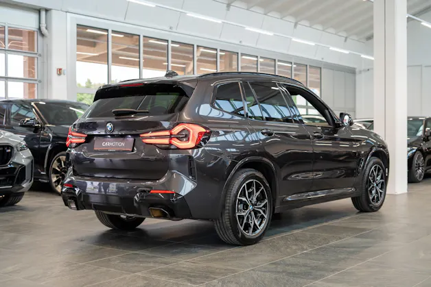BMW X3 30i xDrive SAG M Sport / CH-Fahrzeug / 360° Kamera / Navi