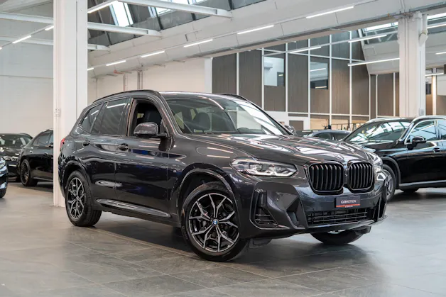 BMW X3 30i xDrive SAG M Sport / CH-Fahrzeug / 360° Kamera / Navi