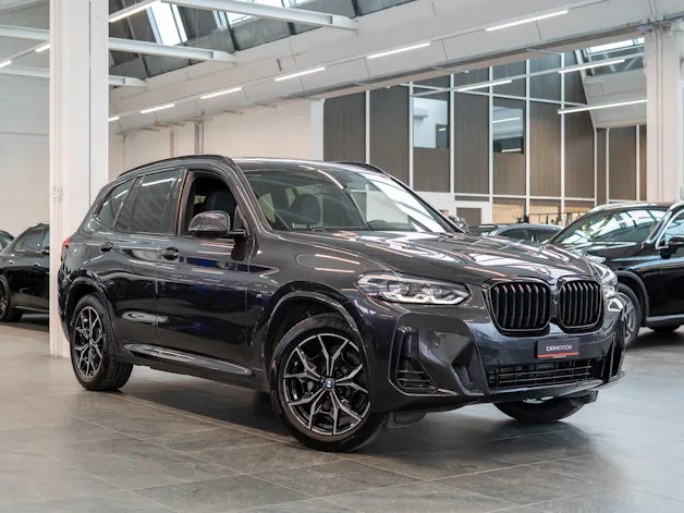 BMW X3 30i xDrive SAG M Sport / CH-Fahrzeug / 360° Kamera / Navi