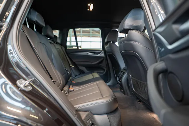 BMW X3 30i xDrive SAG M Sport / CH-Fahrzeug / 360° Kamera / Navi