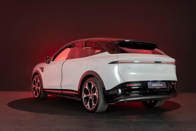 ZEEKR 7X 100kWh Privilege AWD / Comfort & Cockpit Paket / Panorama-Schiebedach / Massage-Sitze