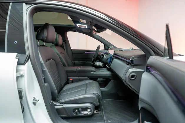 ZEEKR 7X 100kWh Privilege AWD / Comfort & Cockpit Paket / Panorama-Schiebedach / Massage-Sitze