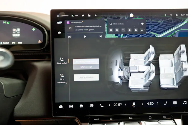 ZEEKR 7X 100kWh Privilege AWD / Comfort & Cockpit Paket / Panorama-Schiebedach / Massage-Sitze