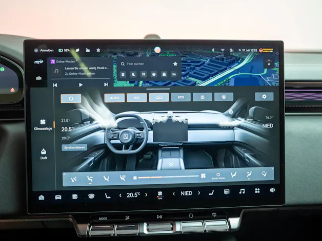 ZEEKR 7X 100kWh Privilege AWD / Comfort & Cockpit Paket / Panorama-Schiebedach / Massage-Sitze