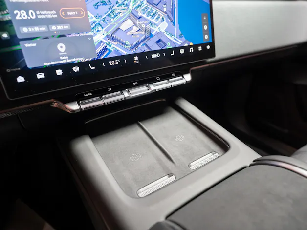 ZEEKR 7X 100kWh Privilege AWD / Comfort & Cockpit Paket / Panorama-Schiebedach / Massage-Sitze