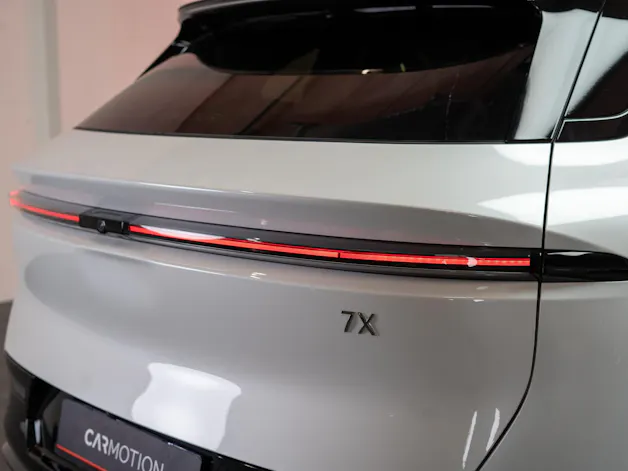ZEEKR 7X 100kWh Privilege AWD / Comfort & Cockpit Paket / Panorama-Schiebedach / Massage-Sitze