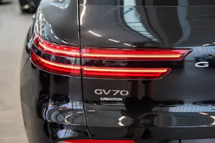 Genesis GV70 2.5T Sport / Panorama-Glasdach / Massagesitz / 360°Kamera