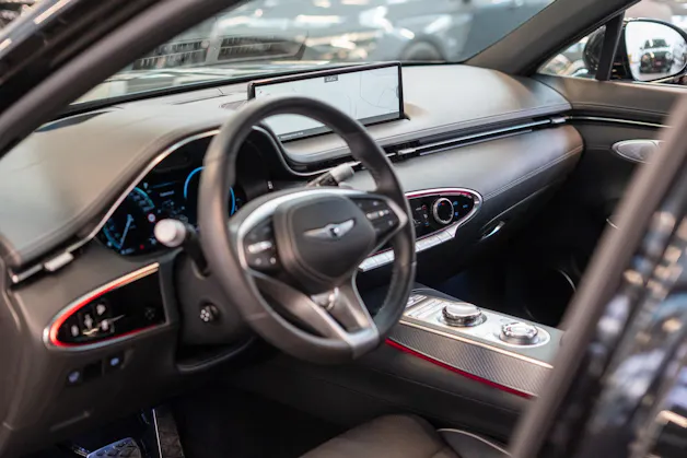 Genesis GV70 2.5T Sport / Panorama-Glasdach / Massagesitz / 360°Kamera